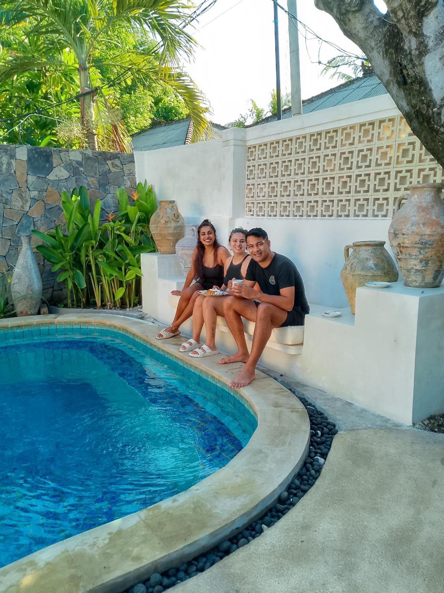 Gili Breeze Tropical Bungalows กีลีตราวางัน ภายนอก รูปภาพ